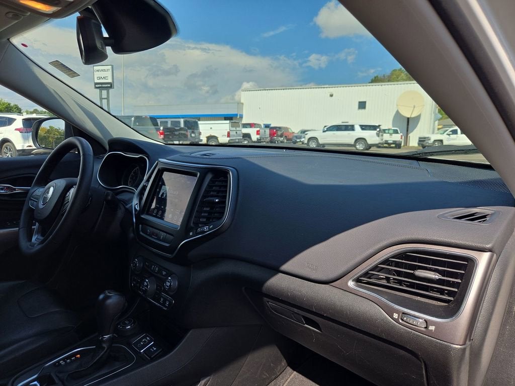 2022 Jeep Cherokee Latitude Lux