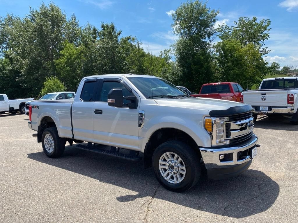 2017 Ford Super Duty F-250 SRW XLT