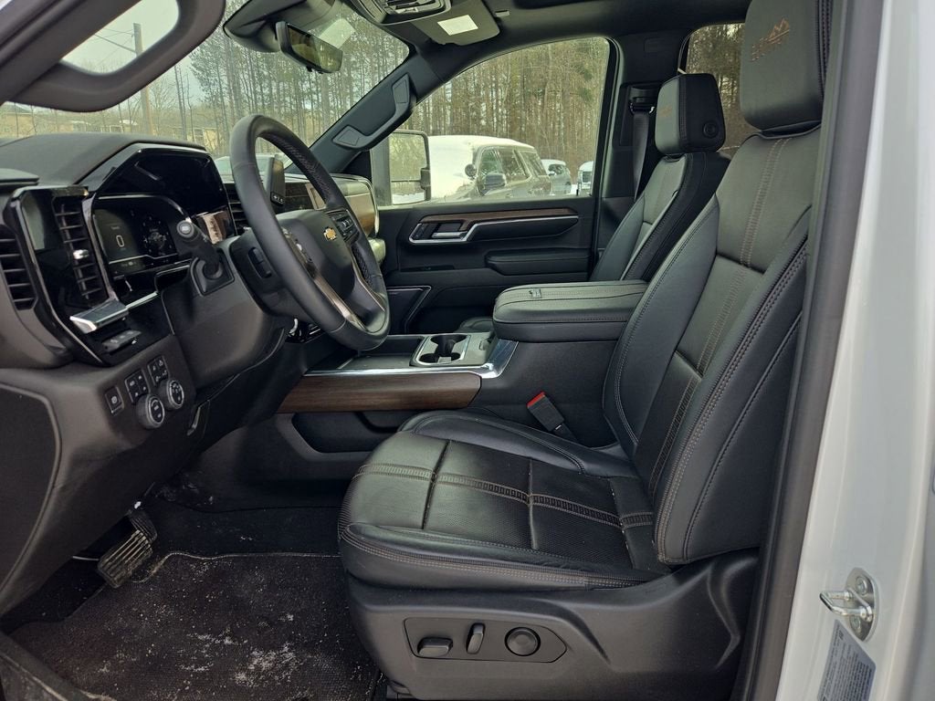 2024 Chevrolet Silverado 3500 HD High Country