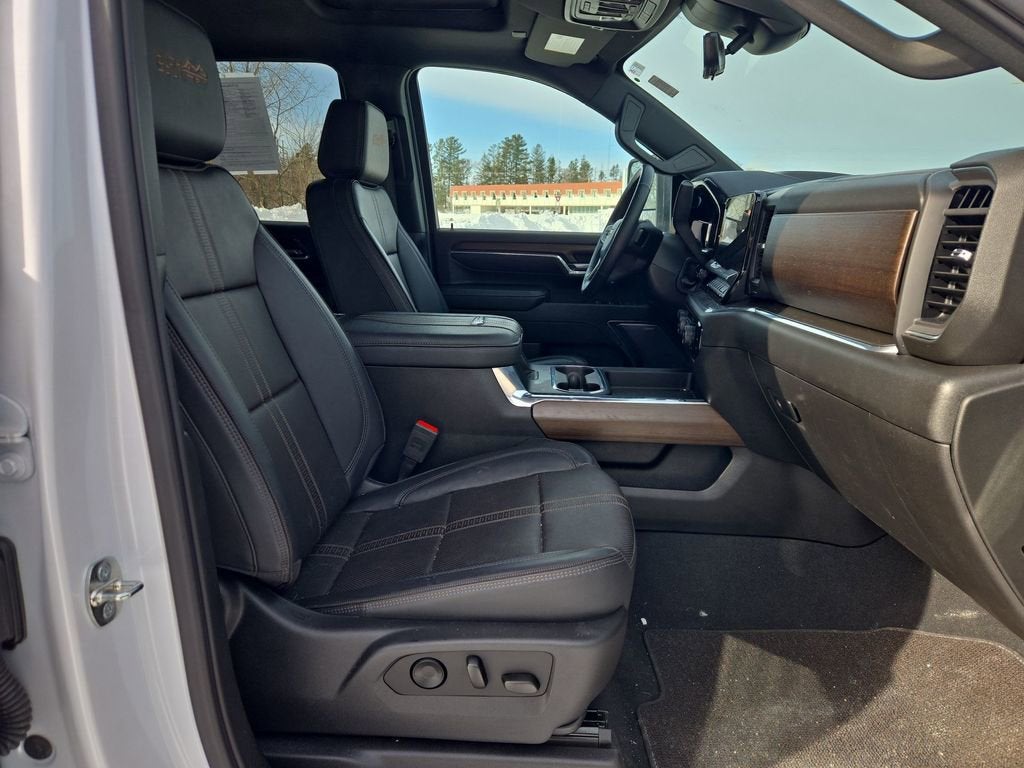 2024 Chevrolet Silverado 3500 HD High Country