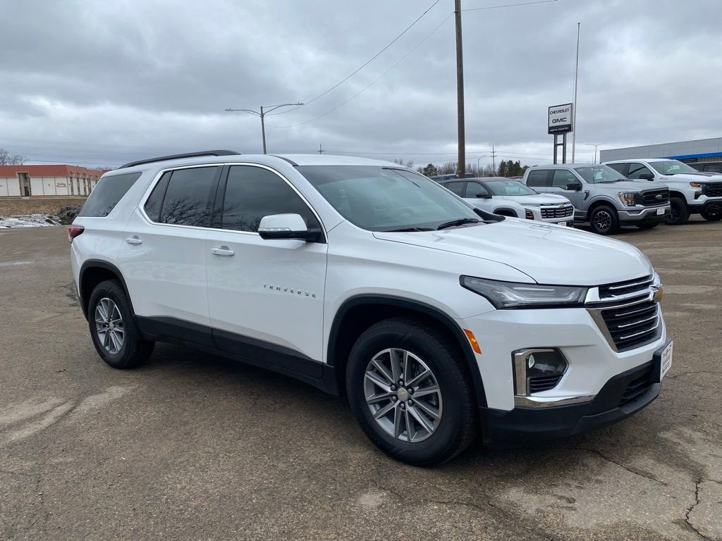 2023 Chevrolet Traverse LT Cloth