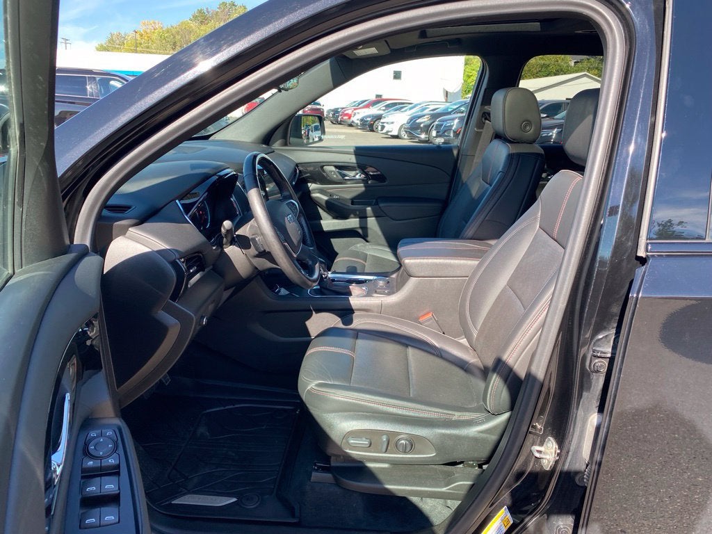 2022 Chevrolet Traverse RS