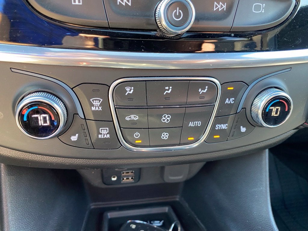 2022 Chevrolet Traverse RS