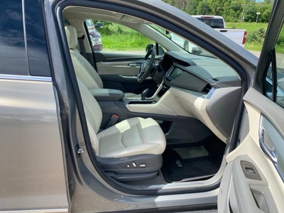 2018 Cadillac XT5 Luxury AWD