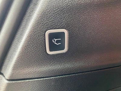 2020 Chrysler Pacifica Red S