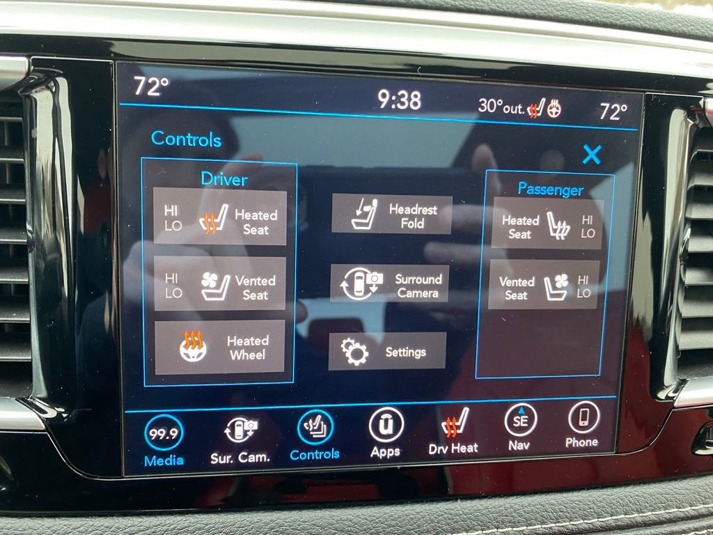 2020 Chrysler Pacifica Red S