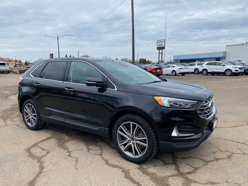 2022 Ford Edge Titanium