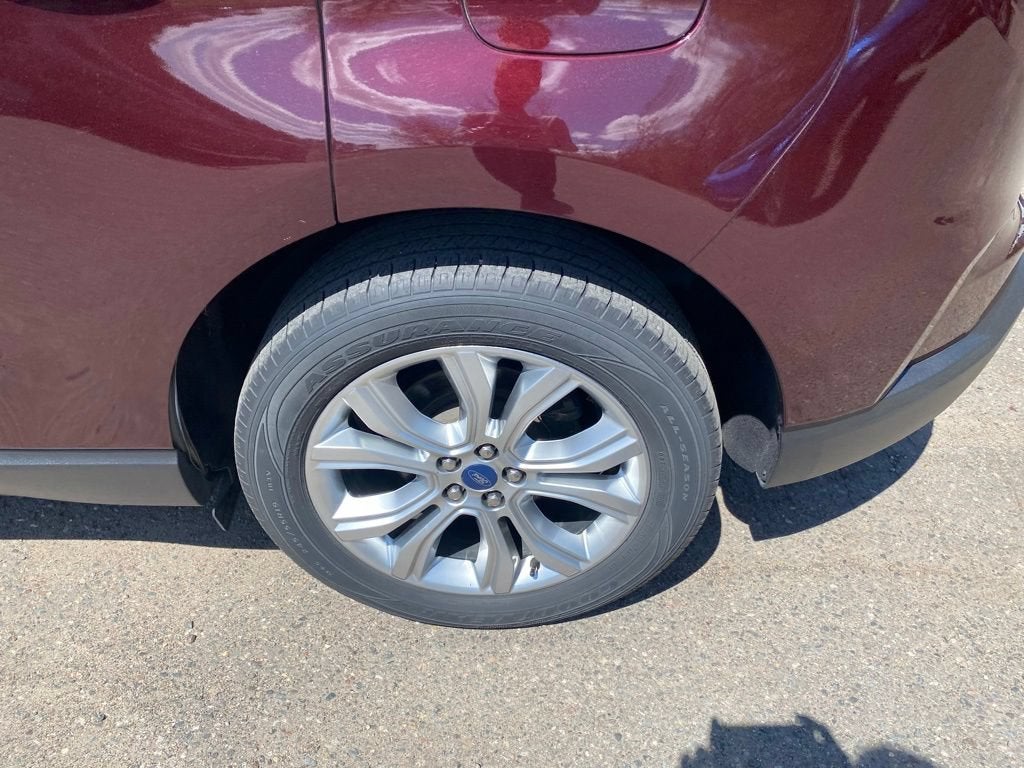 2020 Ford Edge Titanium