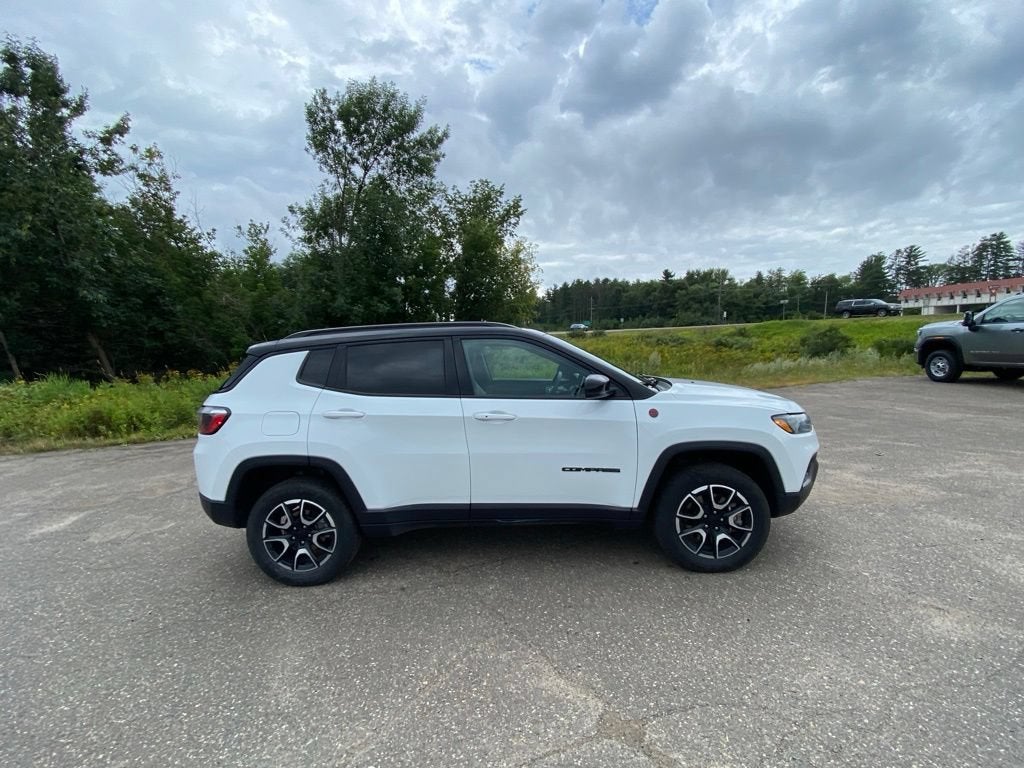 2024 Jeep Compass Trailhawk