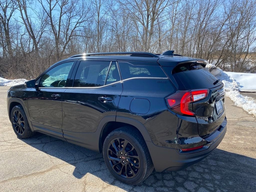 2023 GMC Terrain SLT