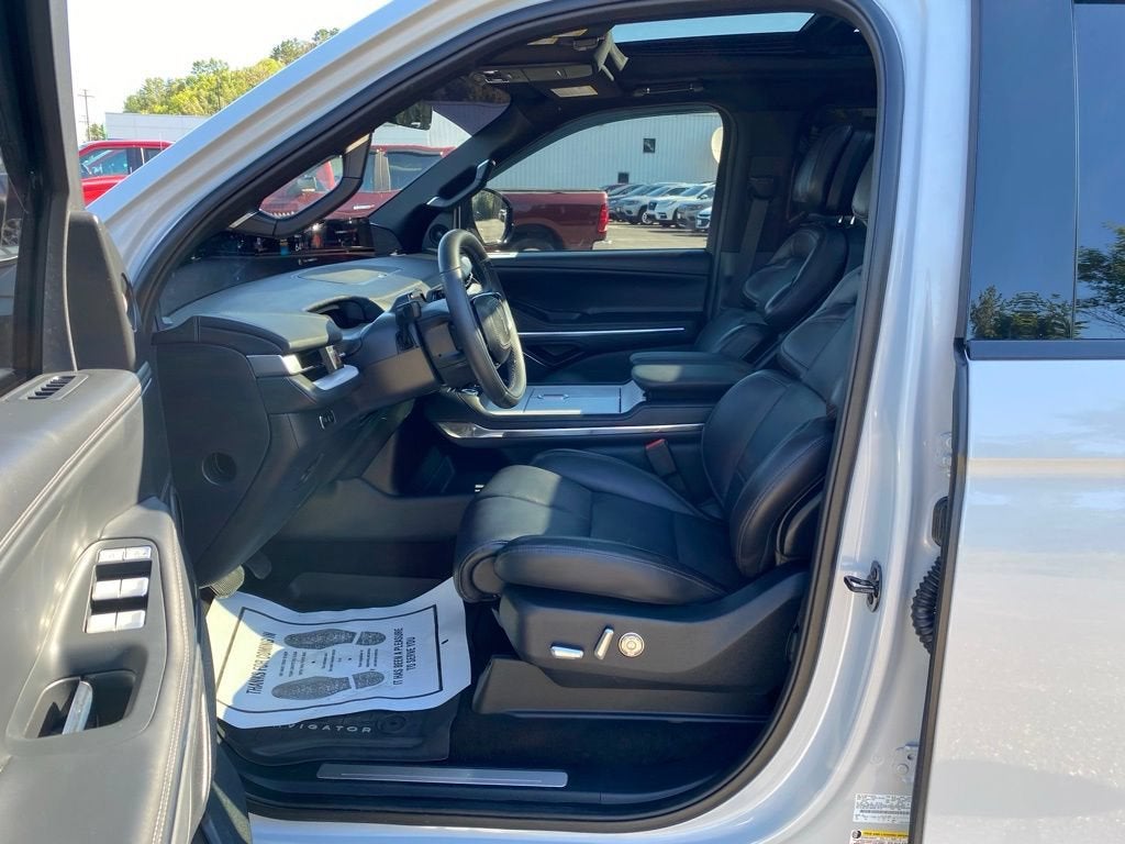 2025 Lincoln Navigator Reserve