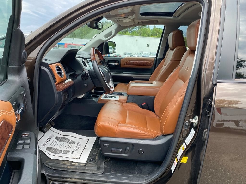 2019 Toyota Tundra 4WD SR5