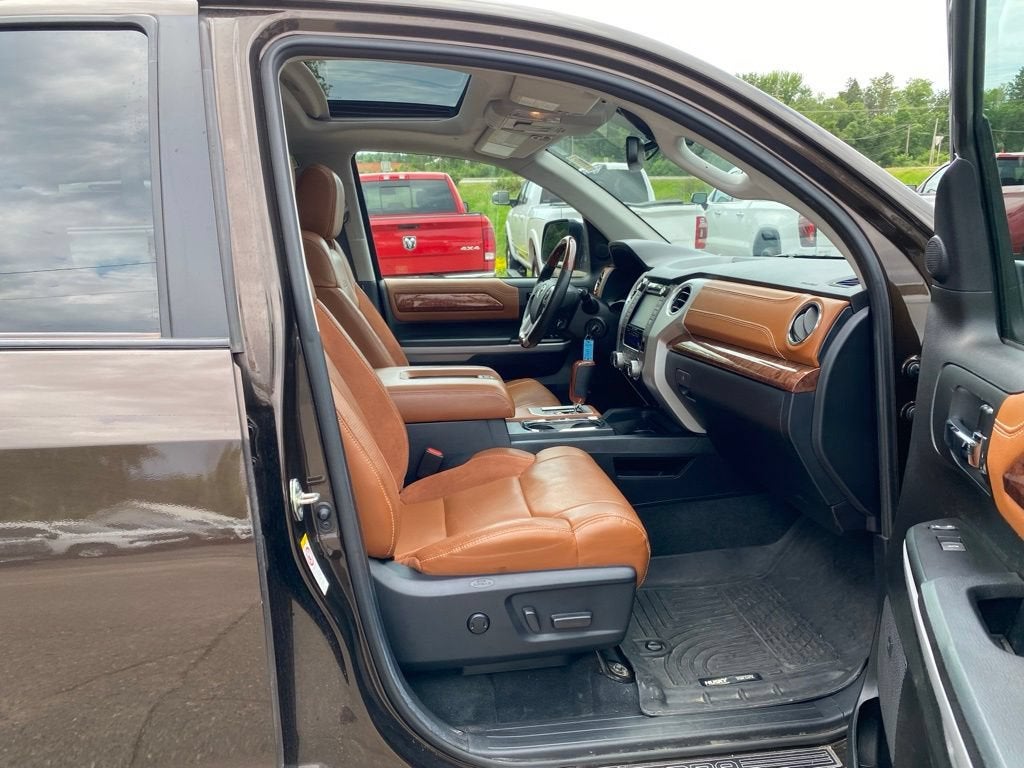 2019 Toyota Tundra 4WD SR5