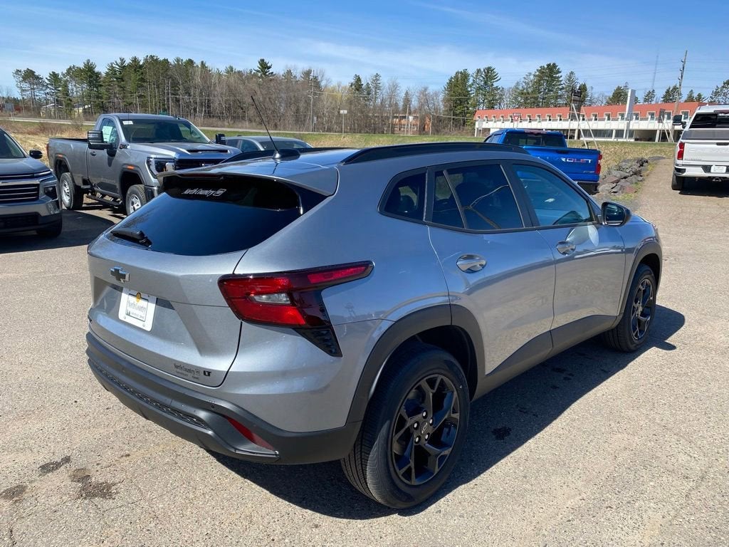 2026 Chevrolet Trax LT - Photo 11